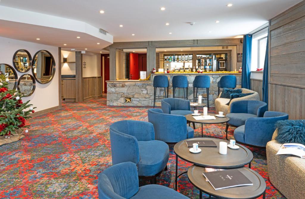 Hotel LAigle du Montana by Les Etincelles hotel pied des pistes 4