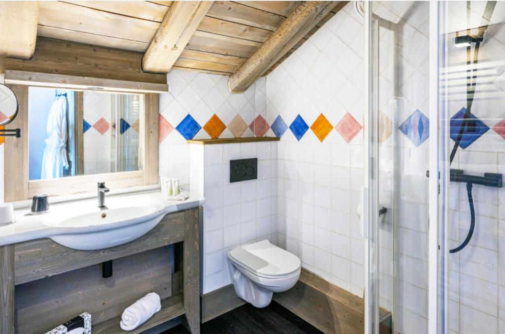 Hotel LAigle du Montana by Les Etincelles hotel pied des pistes 7