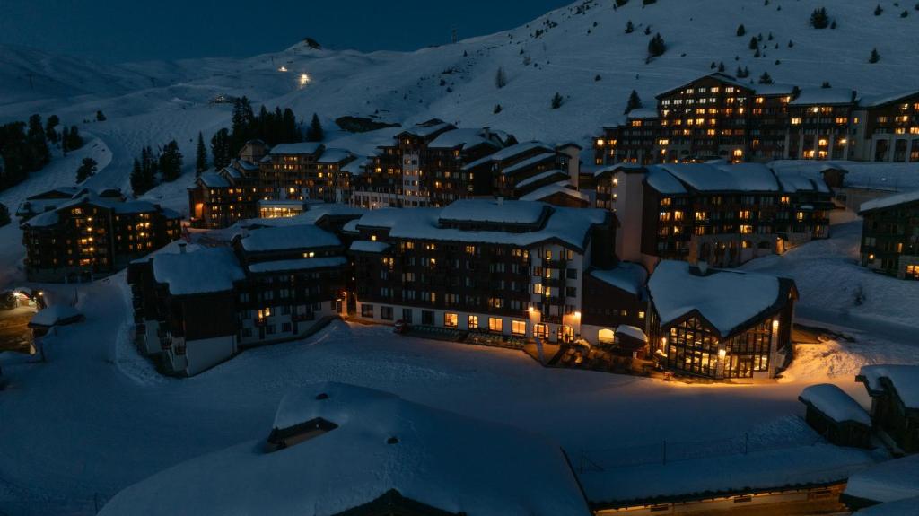 Hotel LEden des Cimes Vacances Bleues Belle Plagne 2100 hotel pied des pistes 10