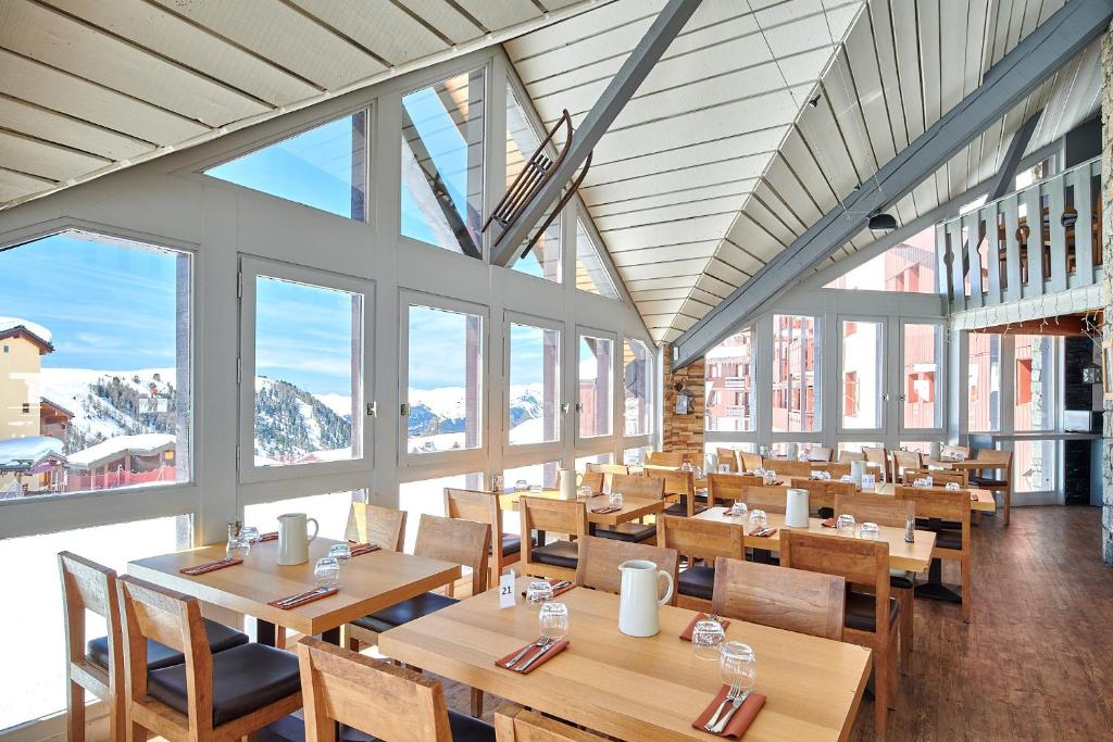 Hotel LEden des Cimes Vacances Bleues Belle Plagne 2100 hotel pied des pistes 7