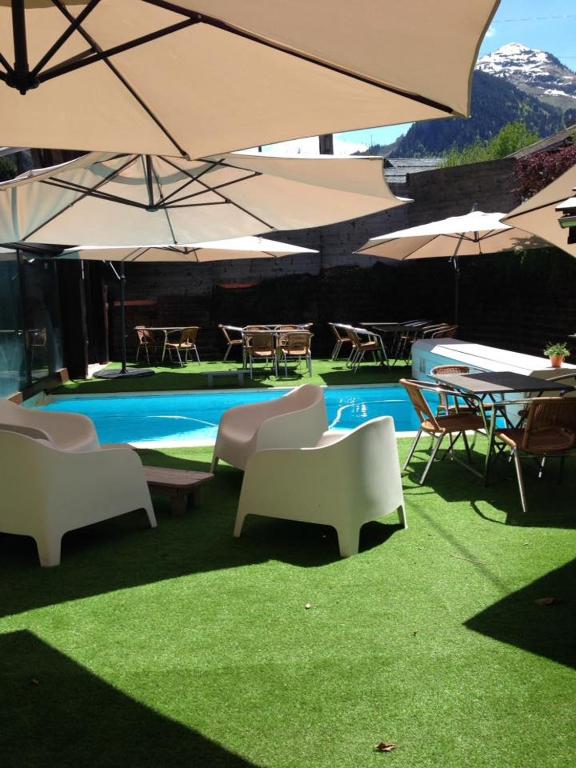 Hotel La Chaumiere hotel pied des pistes 6