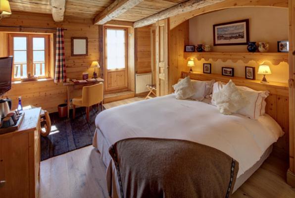Hotel La Ferme du Chozal Chalet de tradition hotel pied des pistes 1