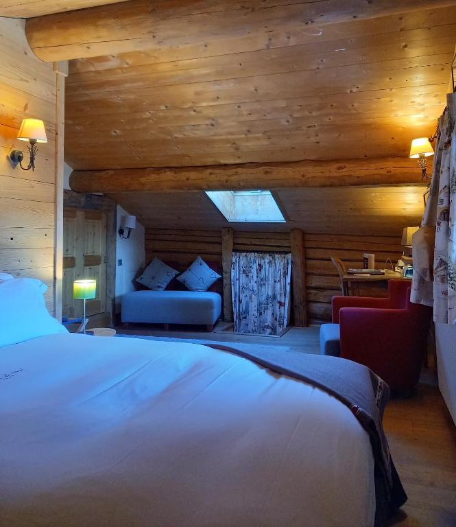 Hotel La Ferme du Chozal Chalet de tradition hotel pied des pistes 5