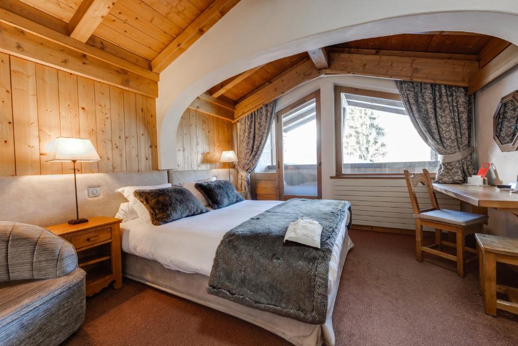 Hotel La Grange dArly hotel pied des pistes 1