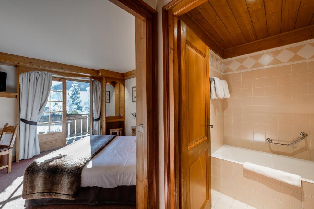 Hotel La Grange dArly hotel pied des pistes 14