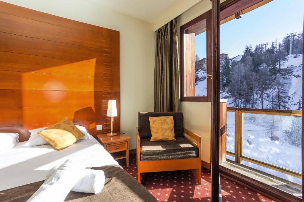 Hotel La Plagne Le Terra Nova hotel pied des pistes 15