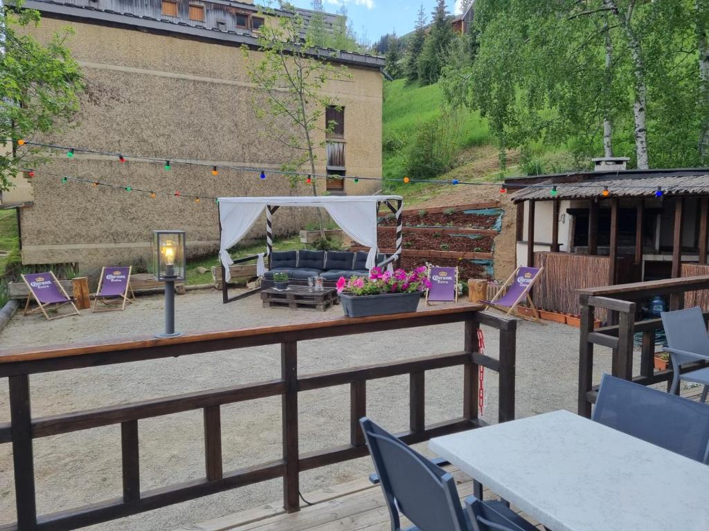 Hotel Le Beau Site hotel pied des pistes 12
