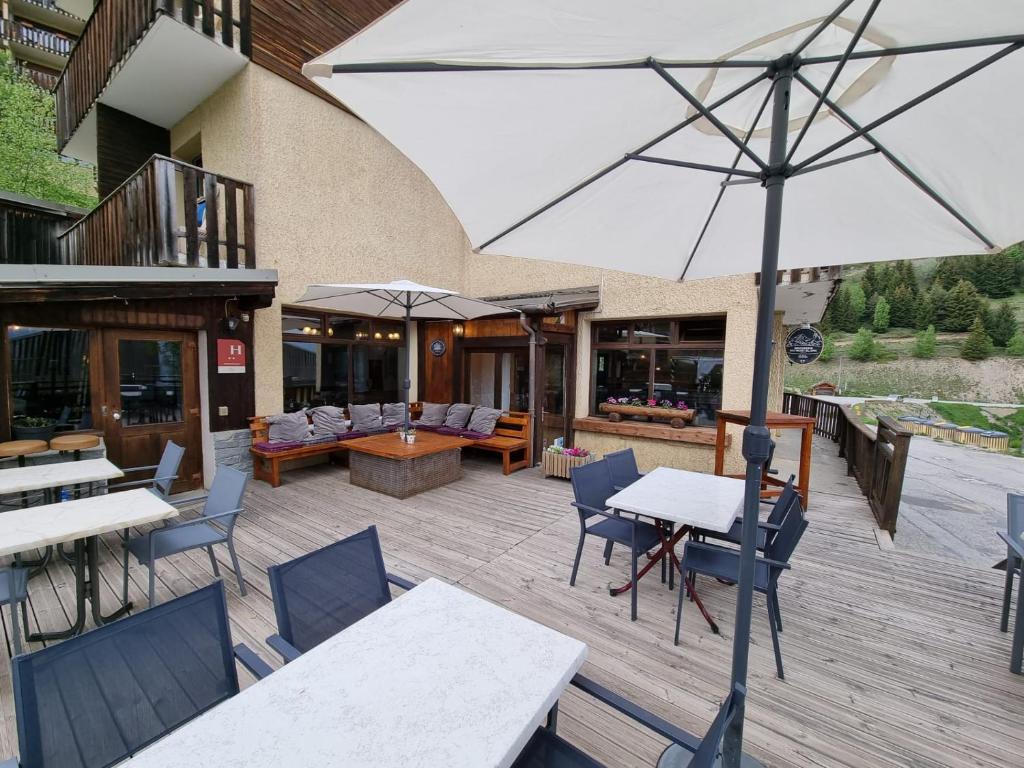 Hotel Le Beau Site hotel pied des pistes 6