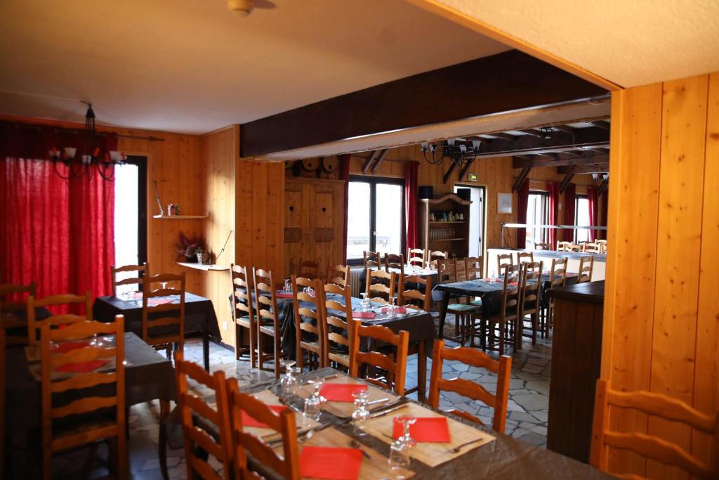 Hotel Le Cairn hotel pied des pistes 14