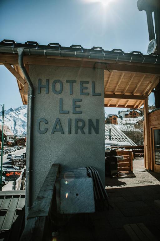 Hotel Le Cairn hotel pied des pistes 17