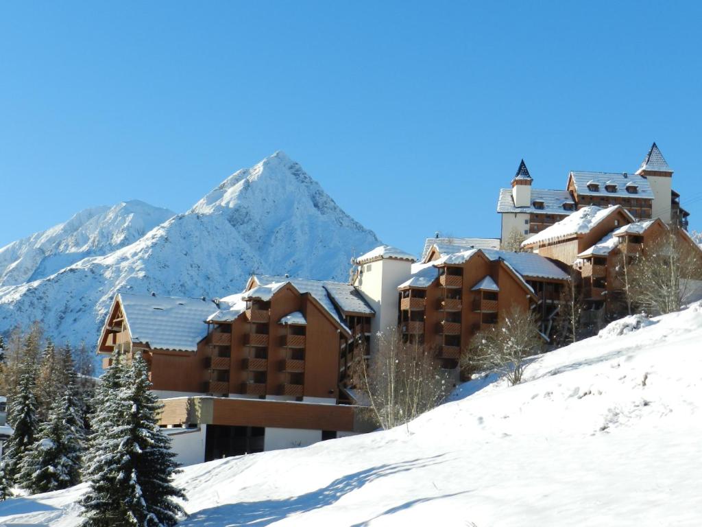 Hotel Le Cairn hotel pied des pistes 4