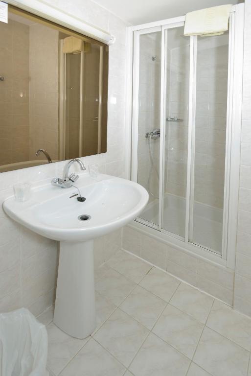 Hotel Le Cairn hotel pied des pistes 6