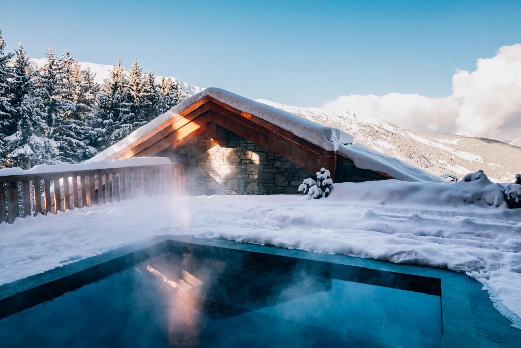 Hotel Le Coucou Meribel hotel pied des pistes 1