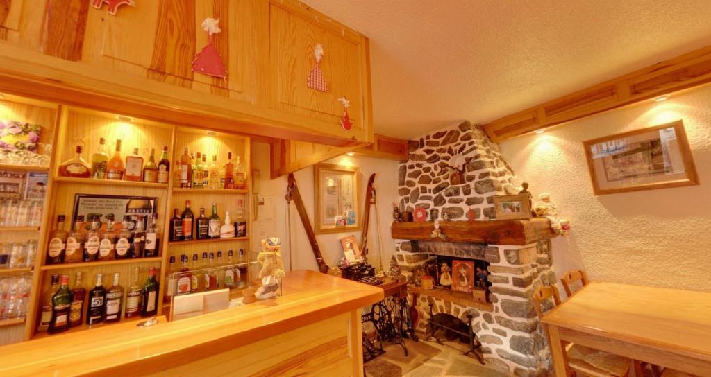 Hotel Le Lievre Blanc hotel pied des pistes 2