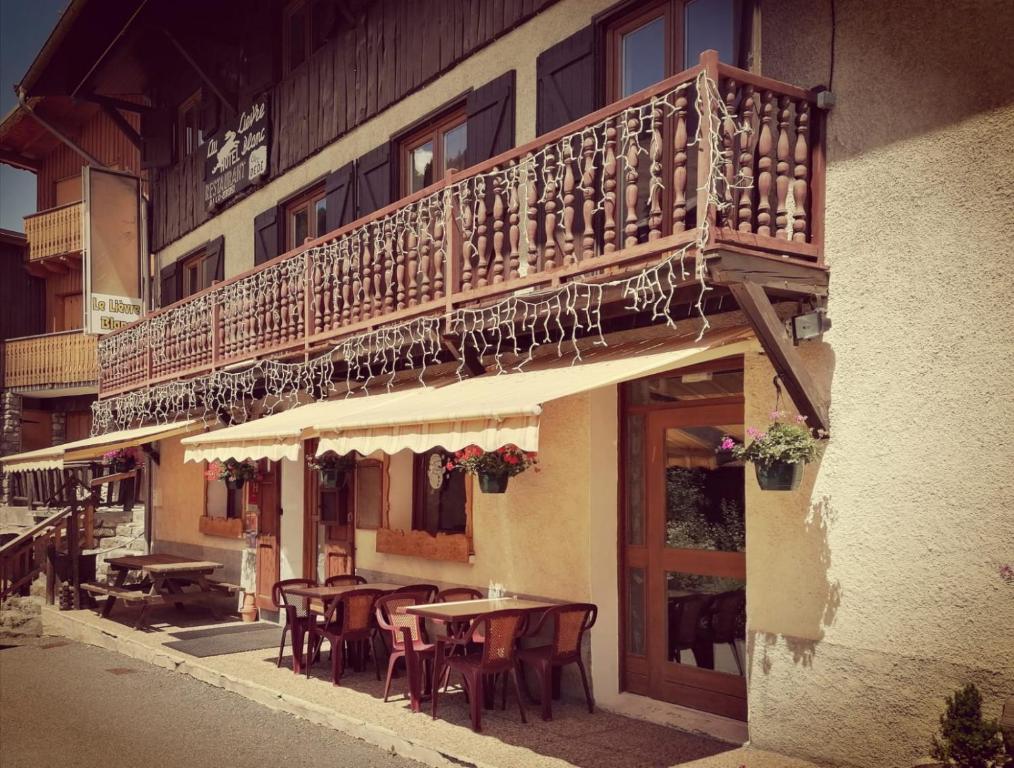 Hotel Le Lievre Blanc hotel pied des pistes 4
