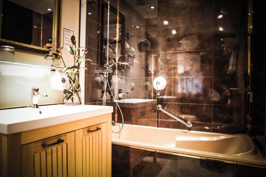 Hotel Le Refuge hotel pied des pistes 9