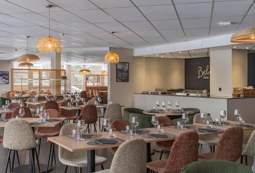 Hotel Les 2 Alpes LOree Des Pistes hotel pied des pistes 8