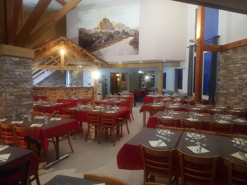 Hotel Les Ecrins hotel pied des pistes 9