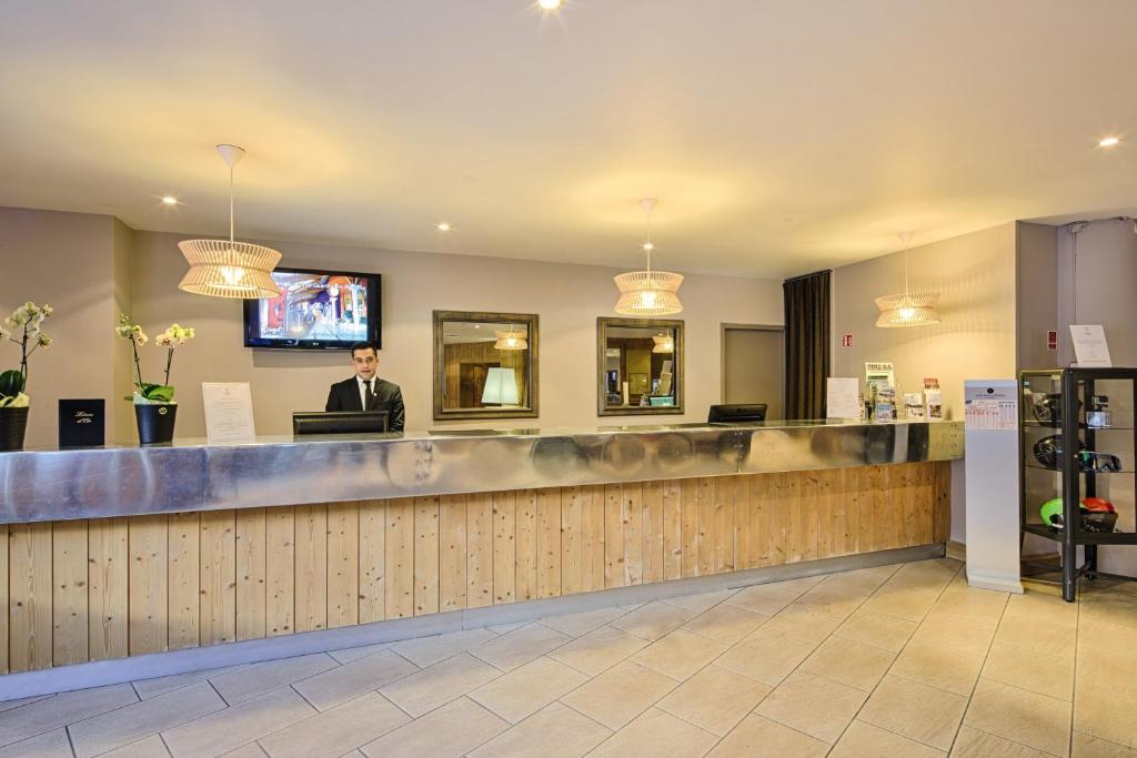 Hotel Les Menuires Les Bruyeres hotel pied des pistes 3