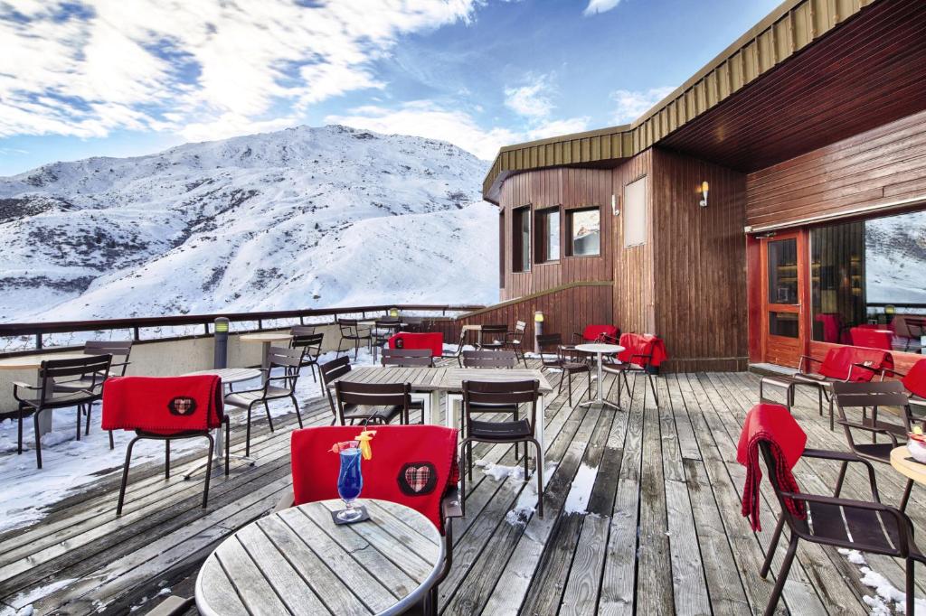 Hotel Les Menuires Les Bruyeres hotel pied des pistes 4
