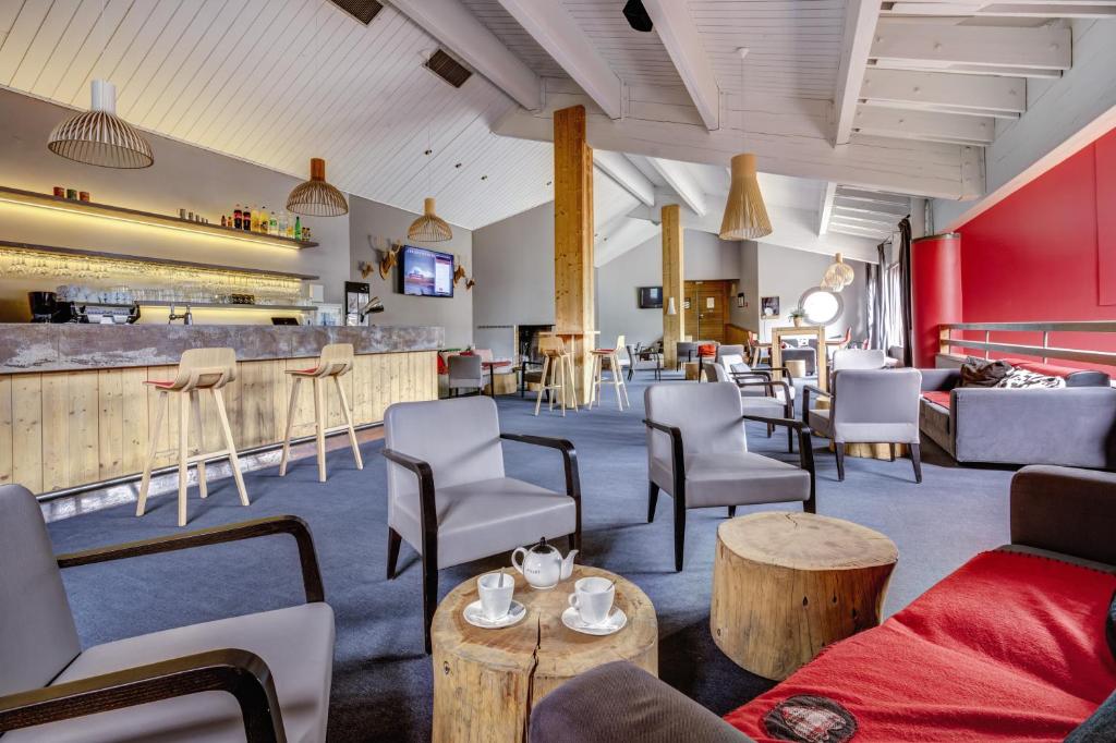 Hotel Les Menuires Les Bruyeres hotel pied des pistes 9