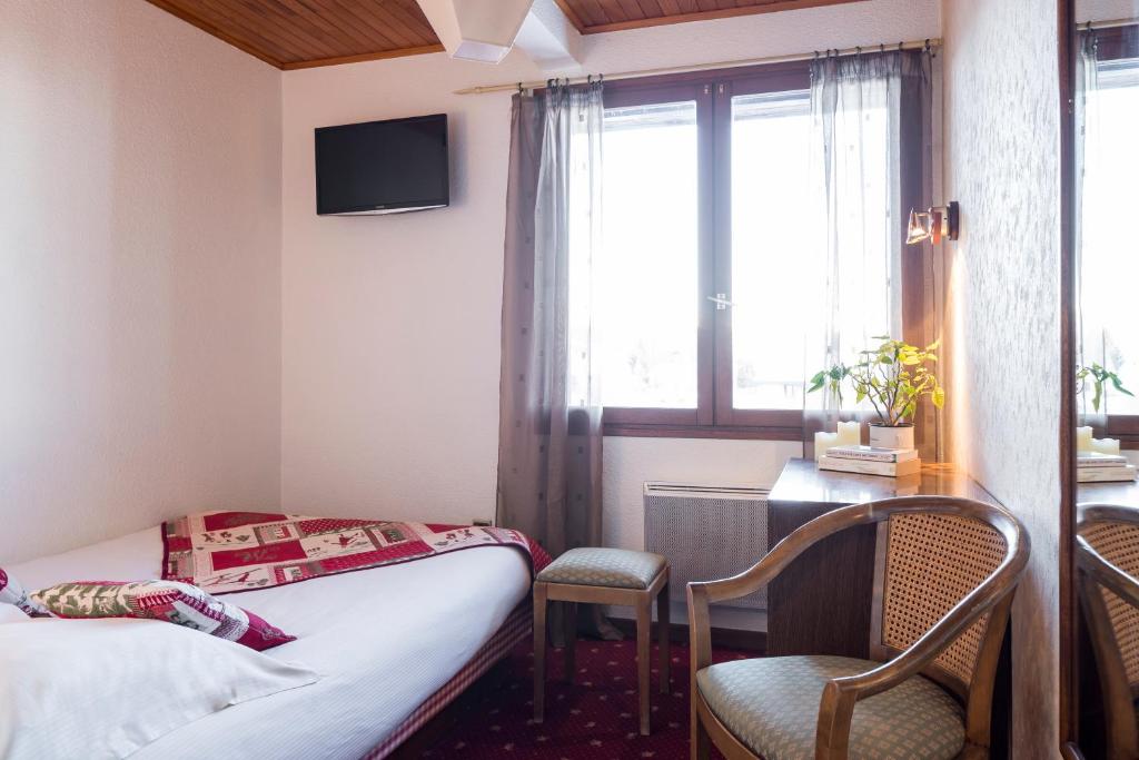 Hotel Les Soldanelles hotel pied des pistes 17