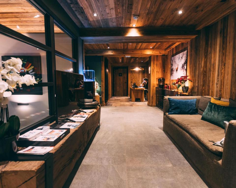 Hotel MONT BLANC VAL DISERE hotel pied des pistes 1