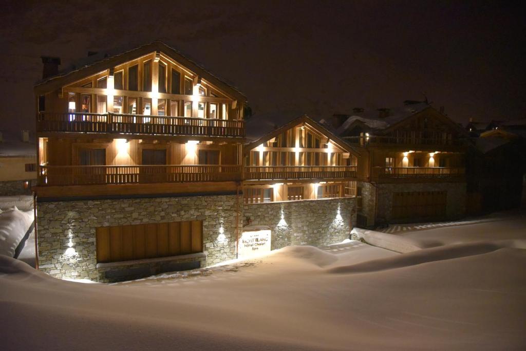 Hotel MONT BLANC VAL DISERE hotel pied des pistes