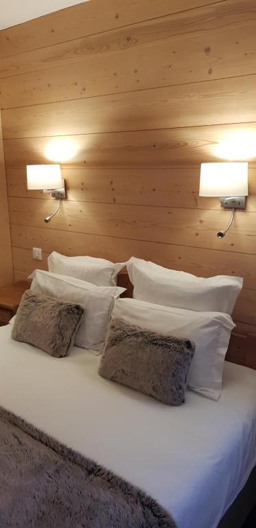 Hotel Restaurant Les Sapins Wellness Gourmet hotel pied des pistes 13