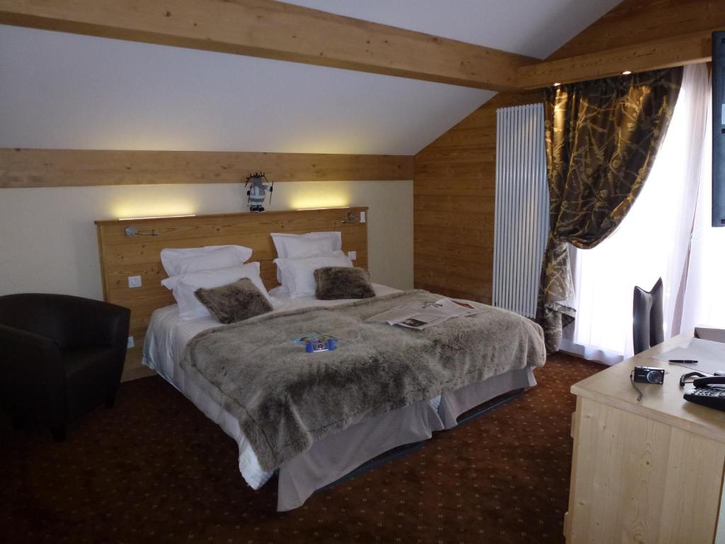 Hotel Restaurant Les Sapins Wellness Gourmet hotel pied des pistes 17