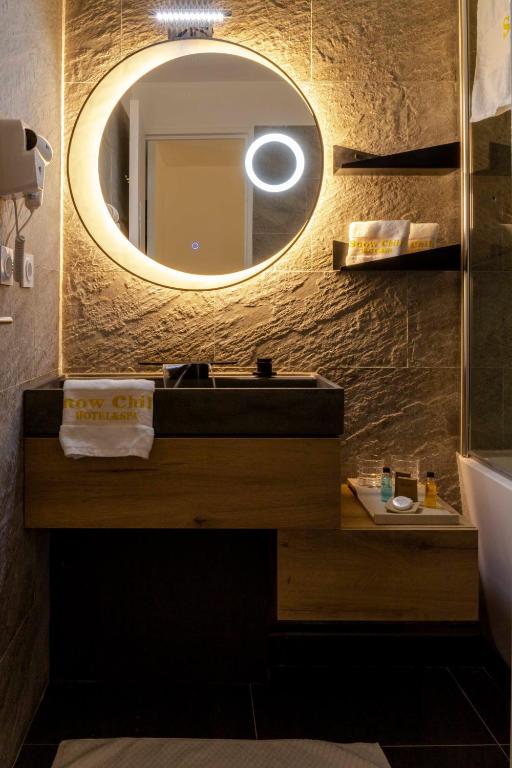 Hotel SNOW CHILL hotel pied des pistes