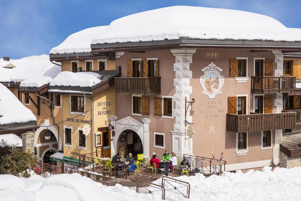 Hotel du Bourg hotel pied des pistes 1