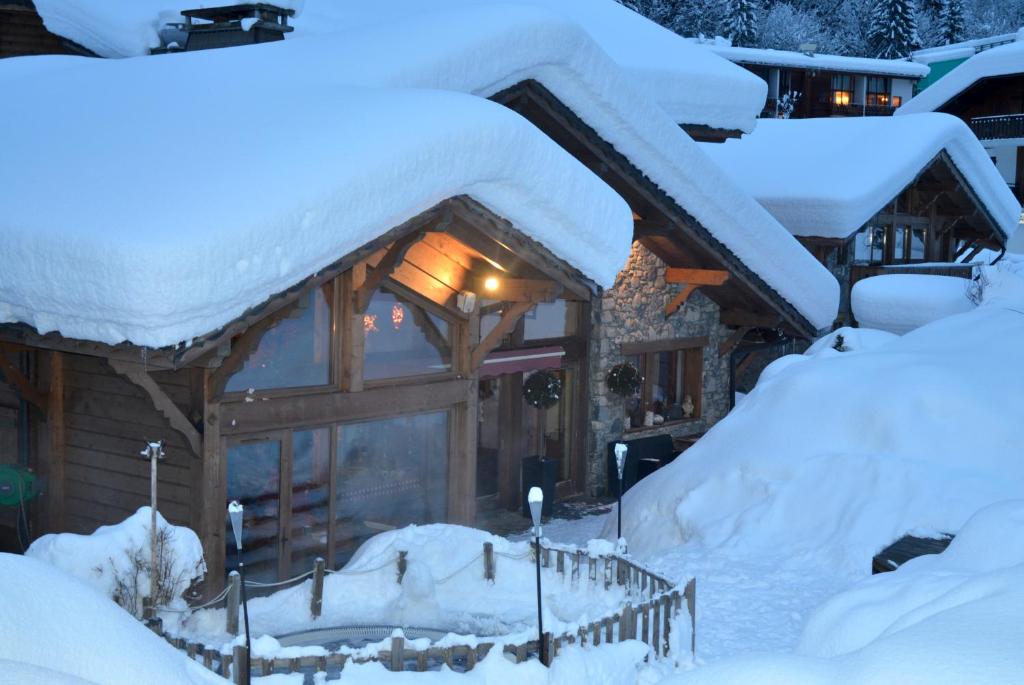Hotel et Chalet Au Coin Du Feu Chilly Powder hotel pied des pistes