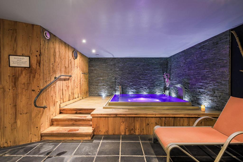 Hotel et Spa les Clarines hotel pied des pistes 9