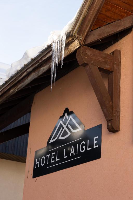 Hotel lAigle hotel pied des pistes 9