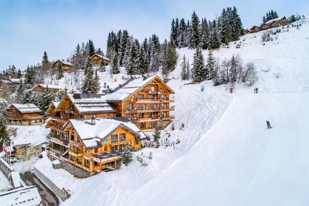 Hotel lHelios hotel pied des pistes