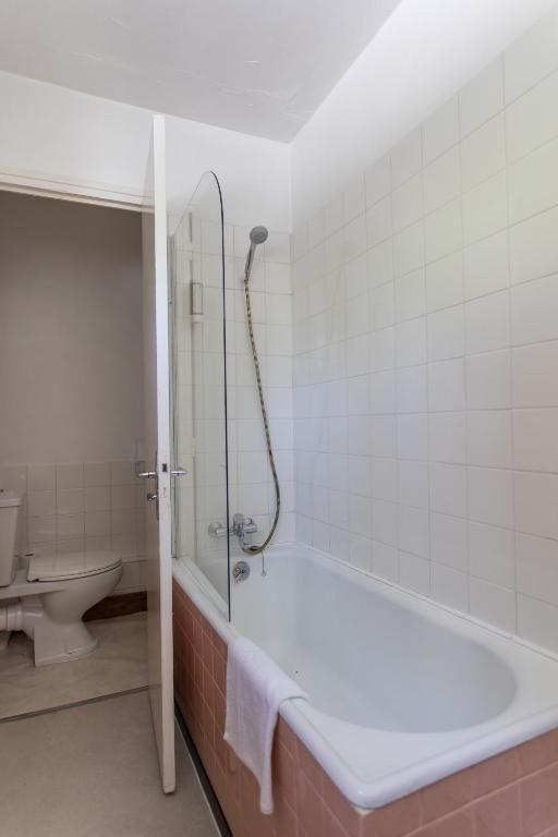 Hotel le Chamois hotel pied des pistes 17