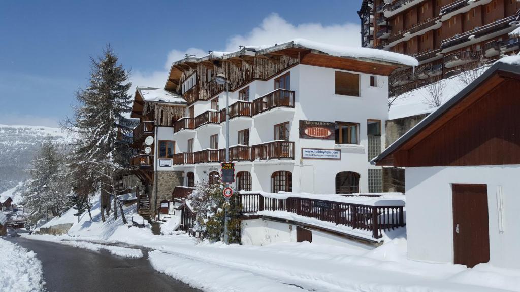 Hotel le Chamois hotel pied des pistes