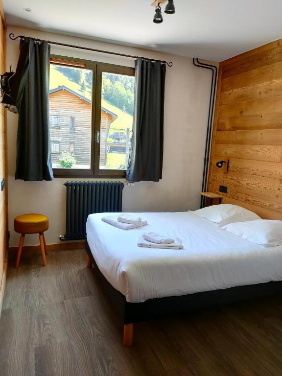Hotel le Christiania hotel pied des pistes 5