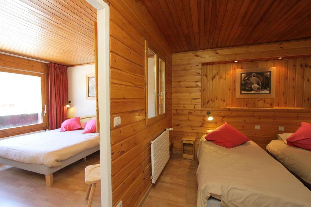 Hotel le Sherpa hotel pied des pistes 1