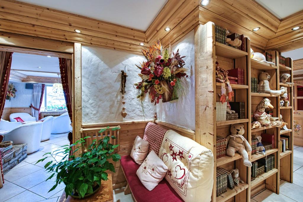Hotel les Sapins hotel pied des pistes 19