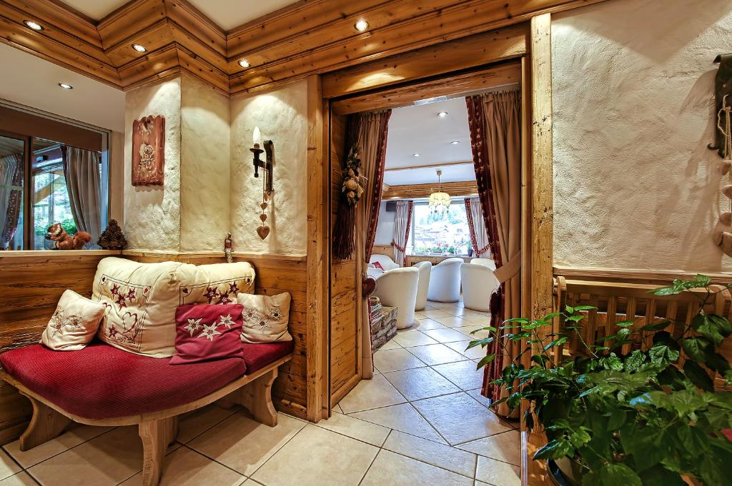 Hotel les Sapins hotel pied des pistes 2