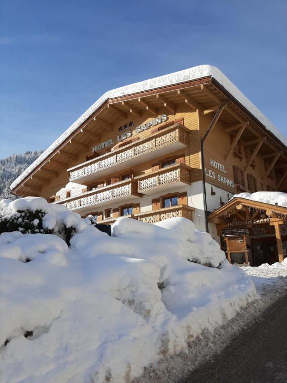 Hotel les Sapins hotel pied des pistes 9