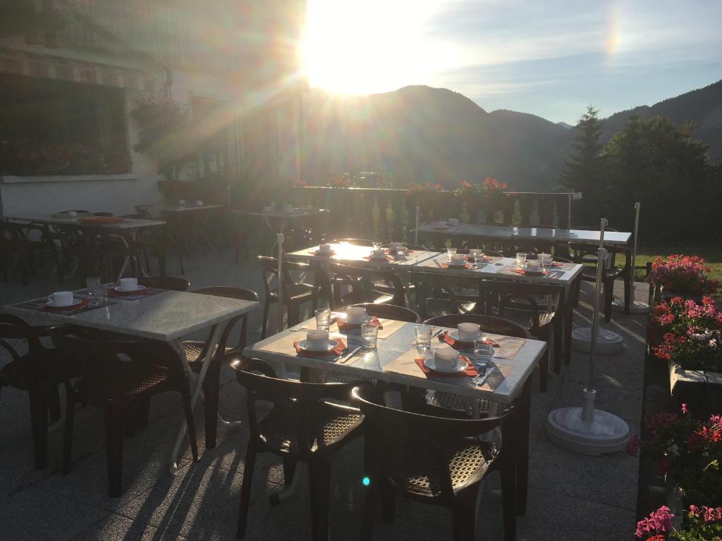 Hotel les skieurs hotel pied des pistes 16