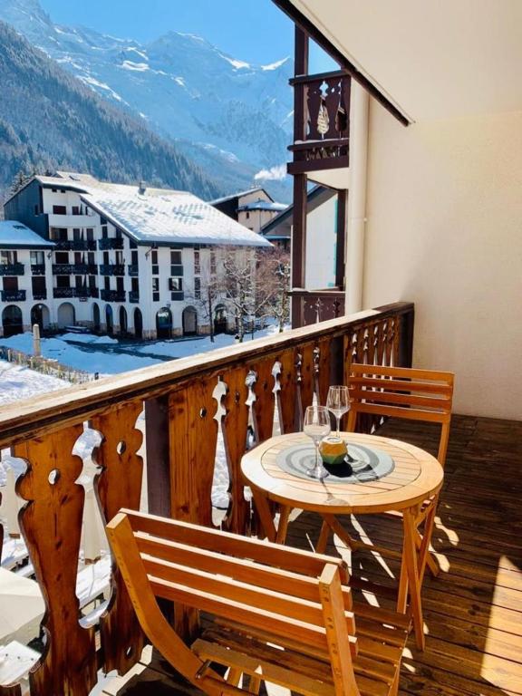 In The City Center With A View Of Mont Blanc appartement pied des pistes 9