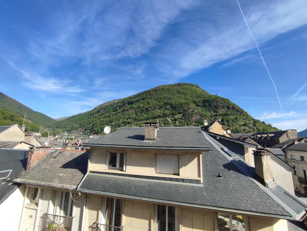 Jasper T2 centre Luchon wifi casier a skis ascenseur 5 personnes appartement pied des pistes 12