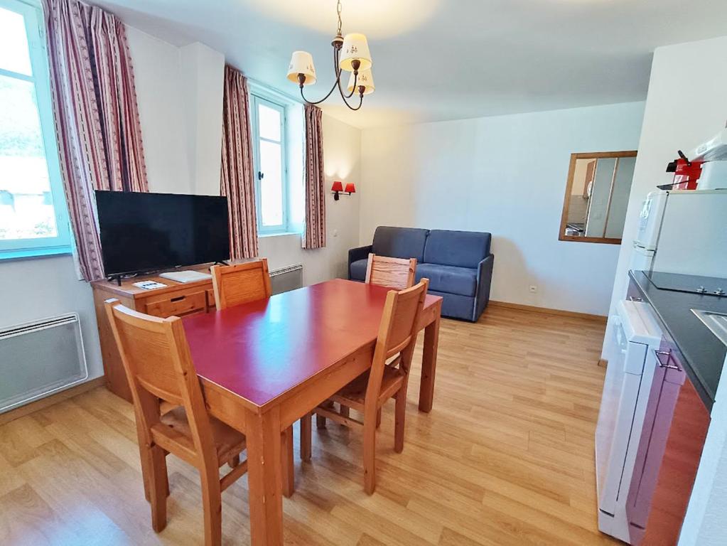 Jasper T2 centre Luchon wifi casier a skis ascenseur 5 personnes appartement pied des pistes 7