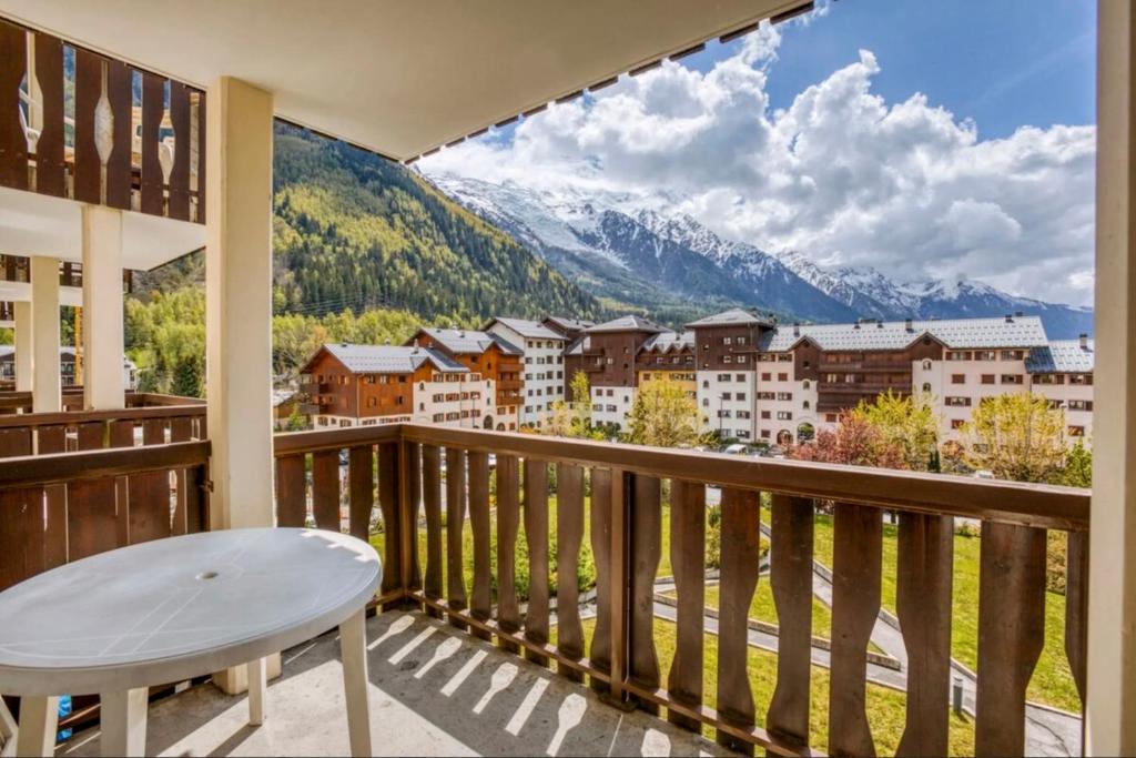 Joli Apt avec WIFI BALCON en plein CENTRE VILLE appartement pied des pistes 1