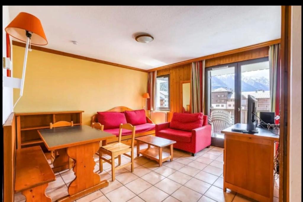 Joli Apt avec WIFI BALCON en plein CENTRE VILLE appartement pied des pistes 2