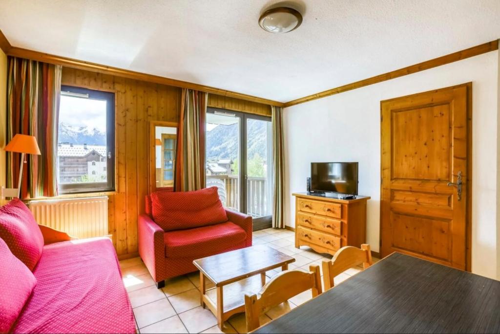 Joli Apt avec WIFI BALCON en plein CENTRE VILLE appartement pied des pistes 4